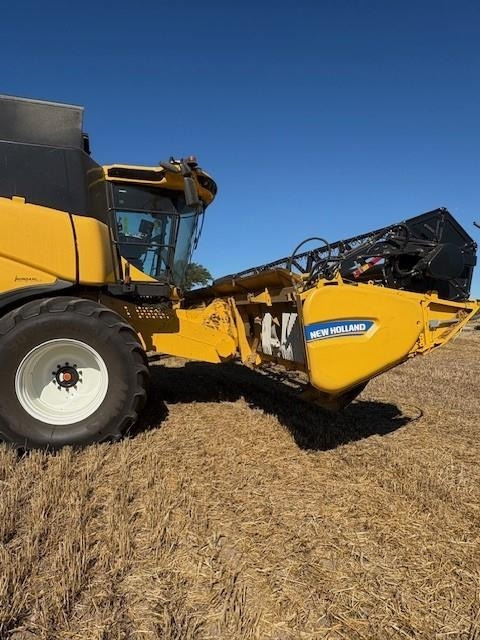 New Holland CX8.70 SLH  - Зерноуборочный комбайн: фото 5 New Holland CX8.70 SLH  - Зерноуборочный комбайн: фото 5