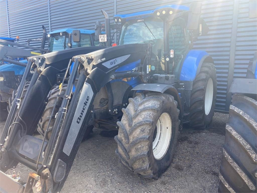 New Holland T7.190 RC - Трактор: фото 1 New Holland T7.190 RC - Трактор: фото 1