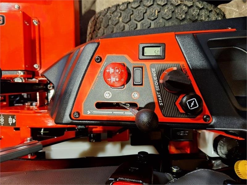 Коммунальный трактор Ariens Zenith 60" SD: фото 8