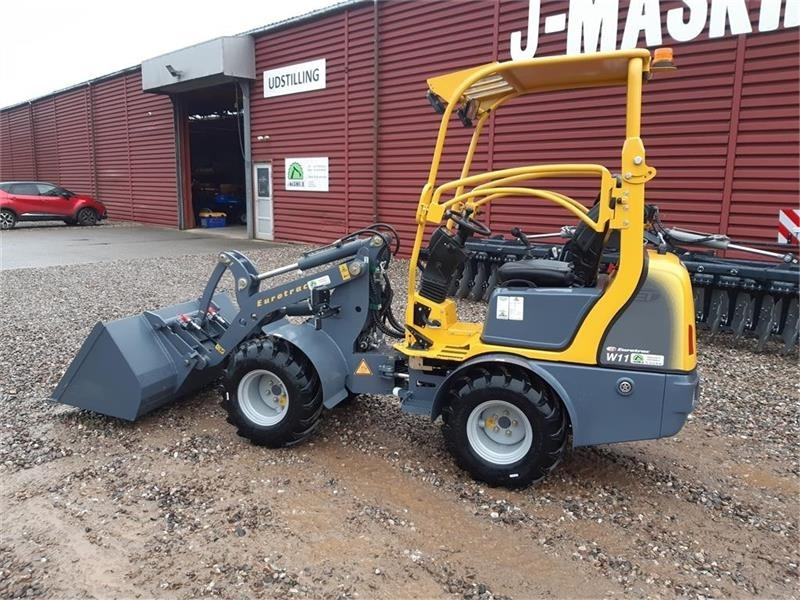 Eurotrac W11 med lav tårn - Компактный фронтальный погрузчик: фото 2 Eurotrac W11 med lav tårn - Компактный фронтальный погрузчик: фото 2