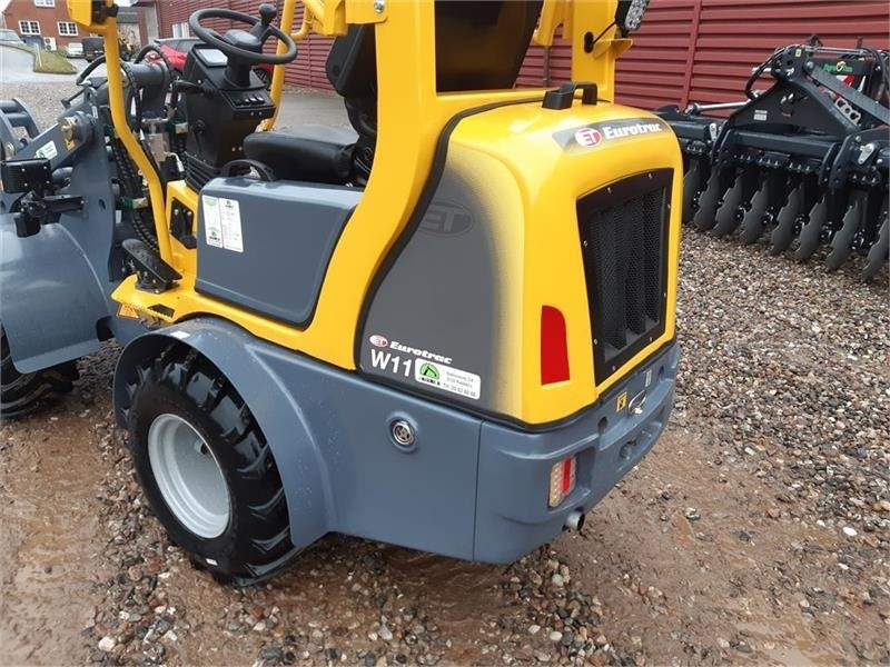 Eurotrac W11 med lav tårn - Компактный фронтальный погрузчик: фото 3 Eurotrac W11 med lav tårn - Компактный фронтальный погрузчик: фото 3