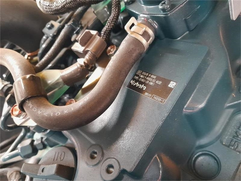 Eurotrac W12 - Компактный фронтальный погрузчик: фото 5 Eurotrac W12 - Компактный фронтальный погрузчик: фото 5