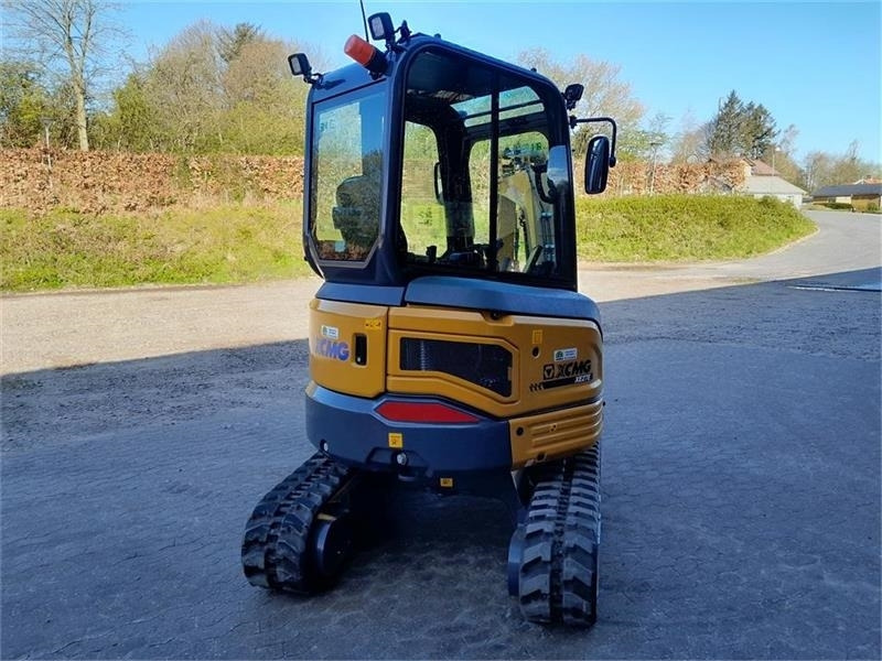 Мини-экскаватор XCMG xe27e med rototilt: фото 6
