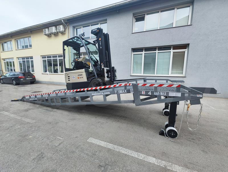Новый Погрузочная рампа MALCOSTA Rampa de carga móvel, Rampa móvil, Loading ramp: фото 1