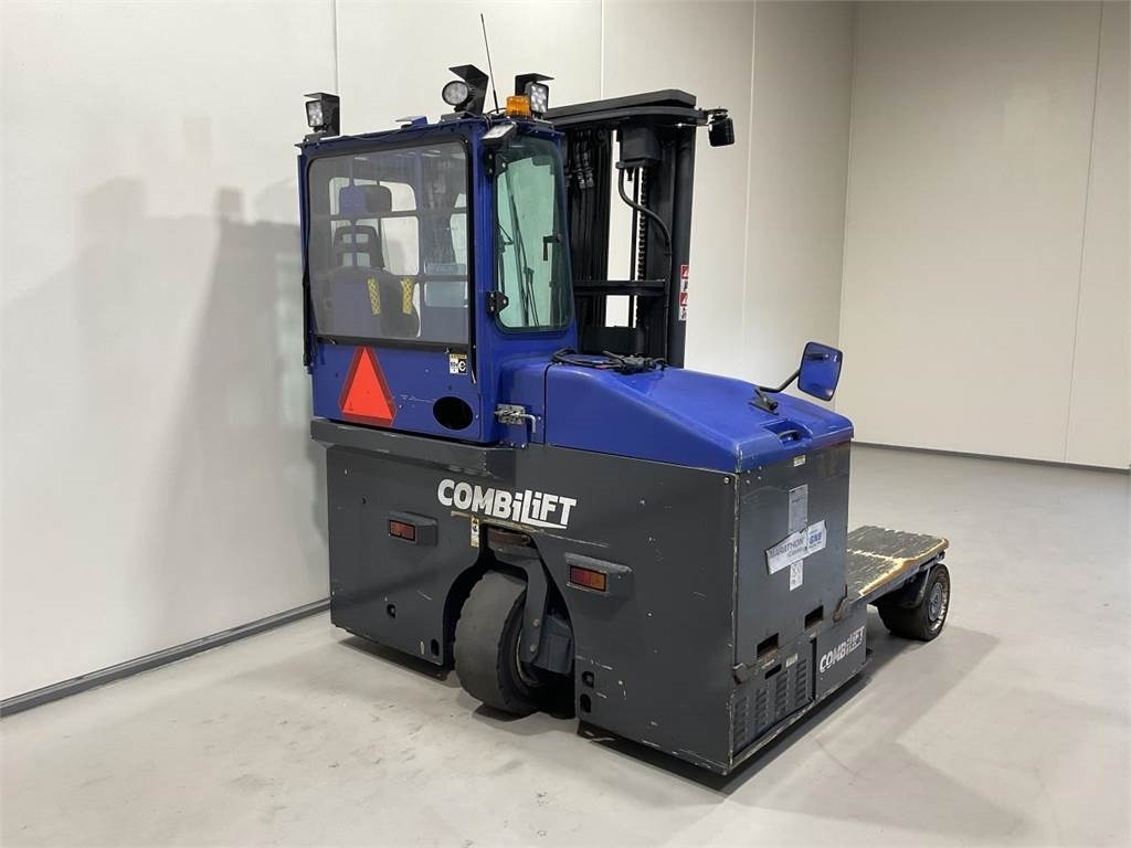 Combilift C4000ET - Четырехсторонний погрузчик: фото 2 Combilift C4000ET - Четырехсторонний погрузчик: фото 2