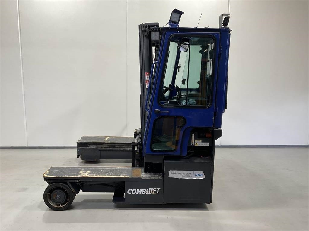 Combilift C4000ET - Четырехсторонний погрузчик: фото 3 Combilift C4000ET - Четырехсторонний погрузчик: фото 3