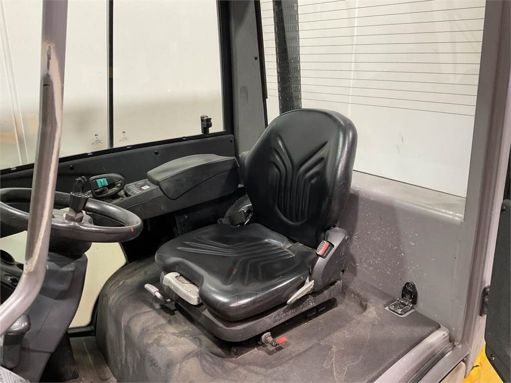 Jungheinrich DFG 425S - Дизельный погрузчик: фото 5 Jungheinrich DFG 425S - Дизельный погрузчик: фото 5