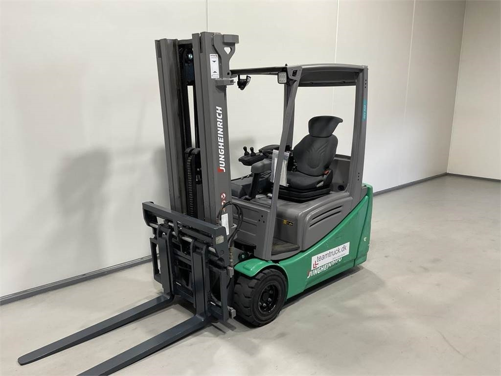 Jungheinrich EFG 220 - Электропогрузчик: фото 4 Jungheinrich EFG 220 - Электропогрузчик: фото 4