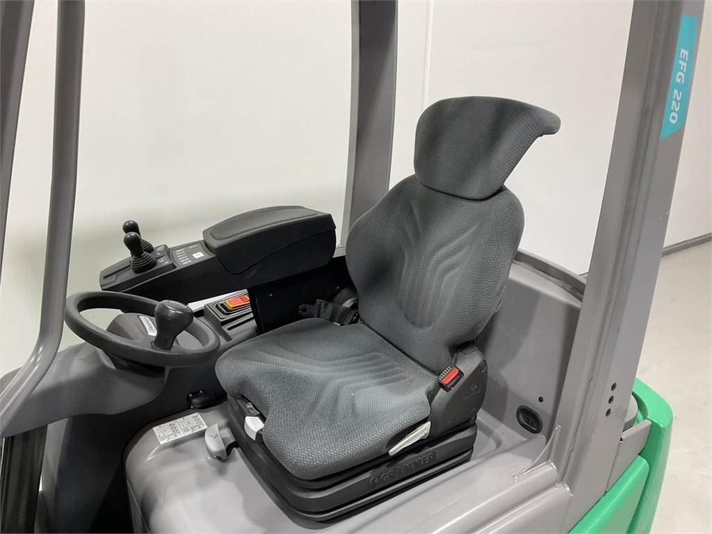 Jungheinrich EFG 220 - Электропогрузчик: фото 5 Jungheinrich EFG 220 - Электропогрузчик: фото 5