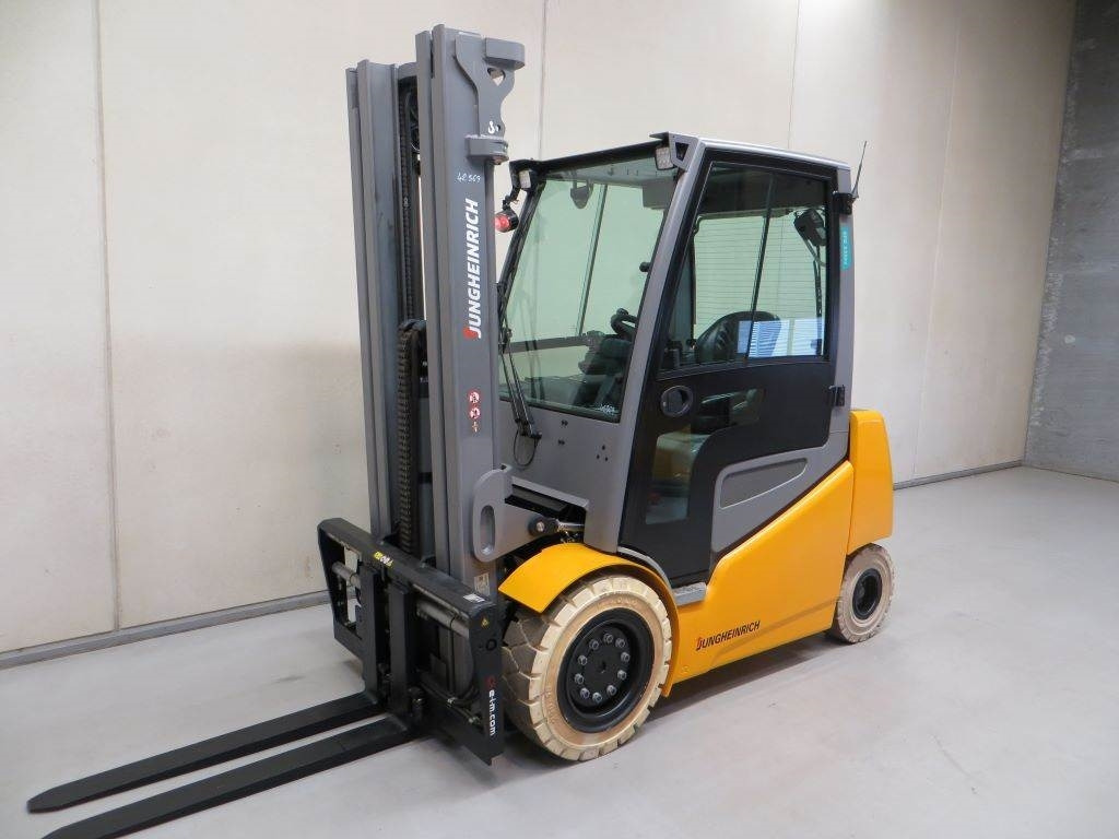 Jungheinrich EFG 535K - Электропогрузчик: фото 3 Jungheinrich EFG 535K - Электропогрузчик: фото 3