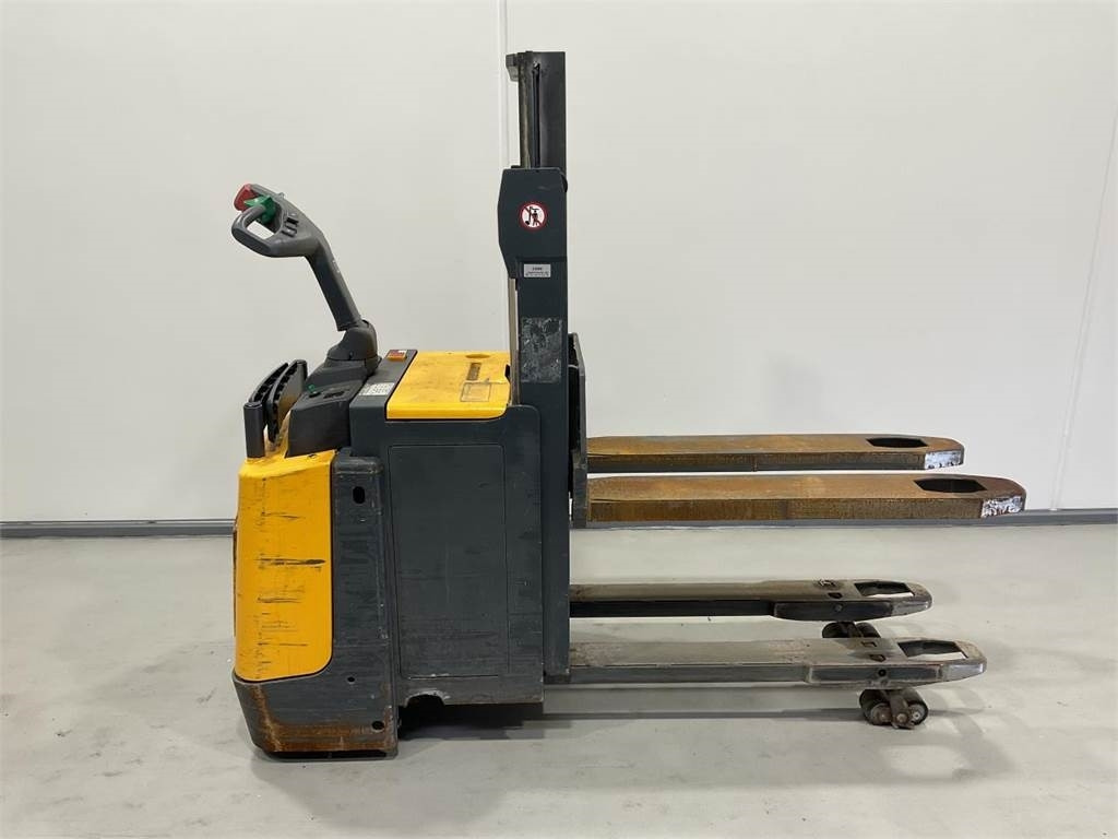 Jungheinrich ERD 220 119 201 ZT - Штабелер: фото 1 Jungheinrich ERD 220 119 201 ZT - Штабелер: фото 1