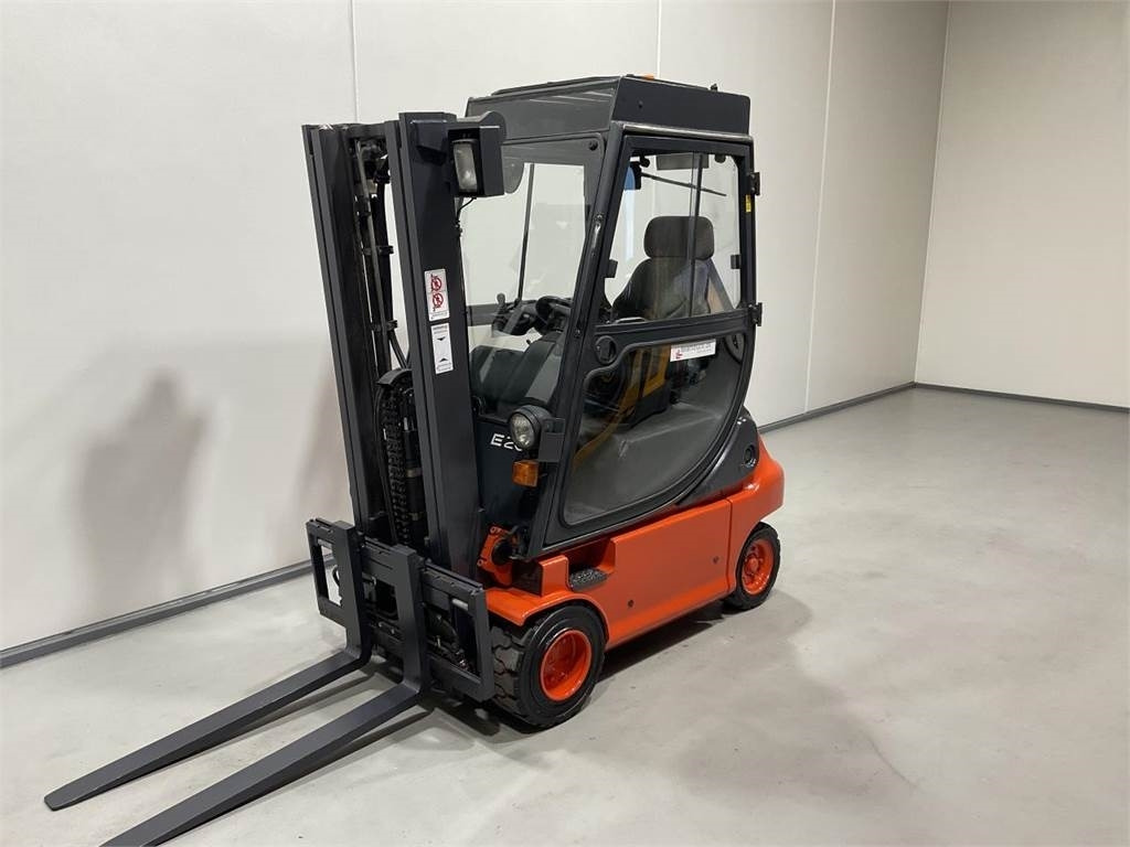 Linde E20P-02  - Электропогрузчик: фото 4 Linde E20P-02  - Электропогрузчик: фото 4
