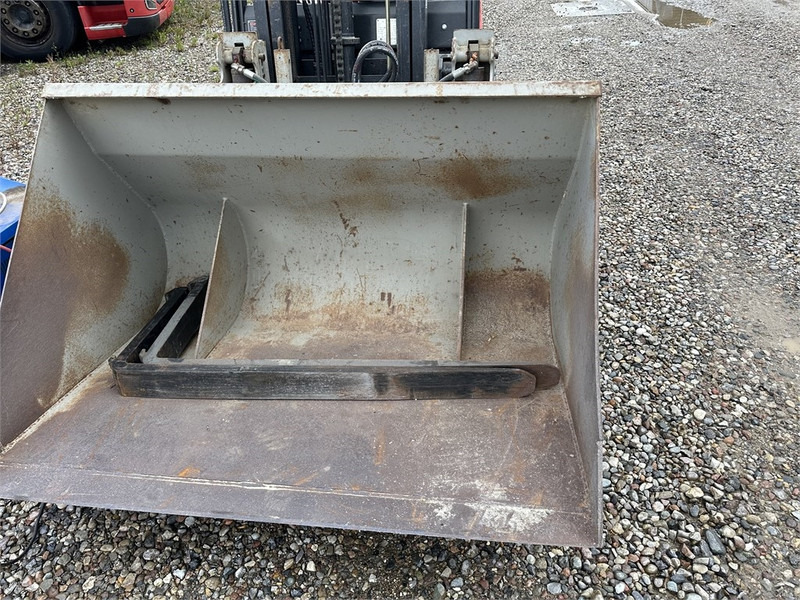 NP A18 truck with shovel and forks - Электропогрузчик: фото 3 NP A18 truck with shovel and forks - Электропогрузчик: фото 3