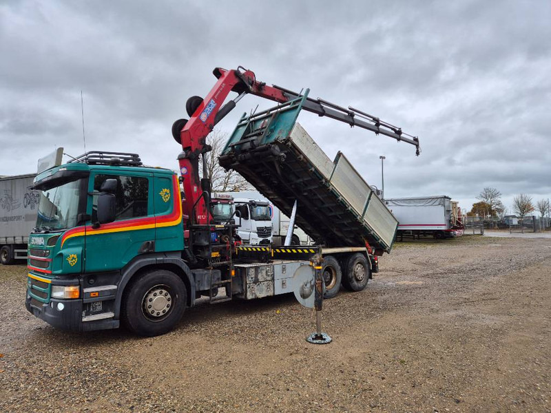 Scania P450 6x2/4 // HMF 2620 K5 // 3-way tip - Автоманипулятор: фото 1 Scania P450 6x2/4 // HMF 2620 K5 // 3-way tip - Автоманипулятор: фото 1