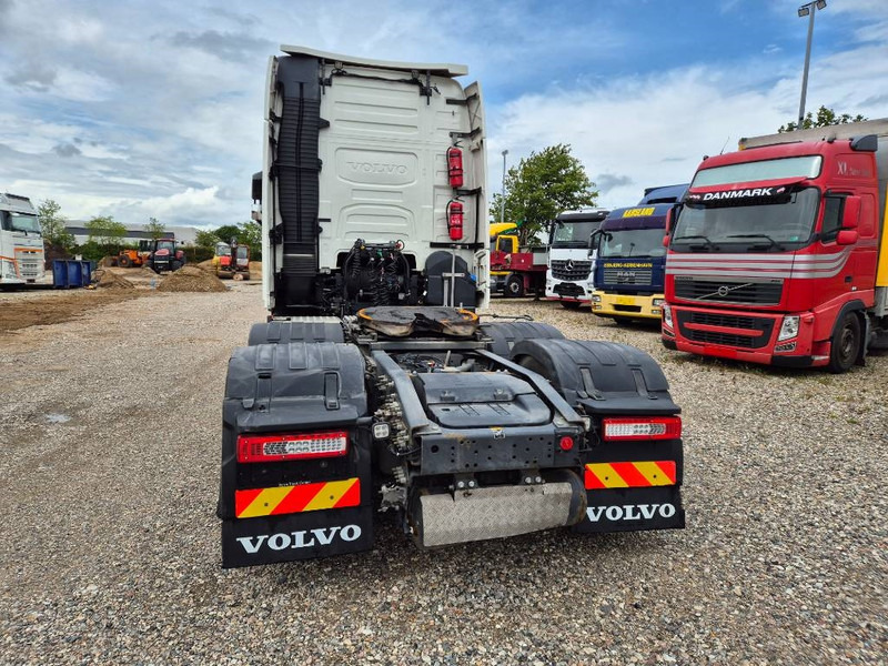Volvo FH 500 6x2 // Double boogie / LOW KM / ACC - Тягач: фото 4 Volvo FH 500 6x2 // Double boogie / LOW KM / ACC - Тягач: фото 4