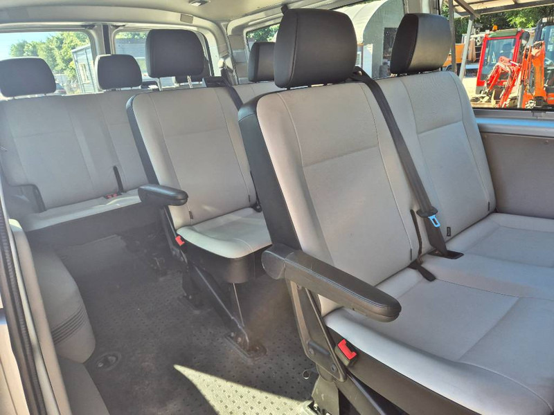 Легковой автомобиль Volkswagen Transporter 2,0 TDi 102 Kombi lang 4d 9 prs: фото 12