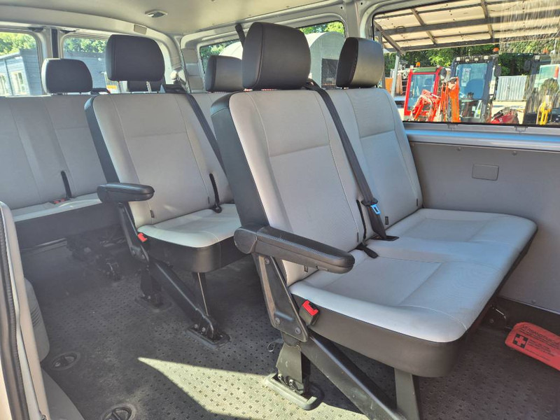 Легковой автомобиль Volkswagen Transporter 2,0 TDi 102 Kombi lang 4d 9 prs: фото 11