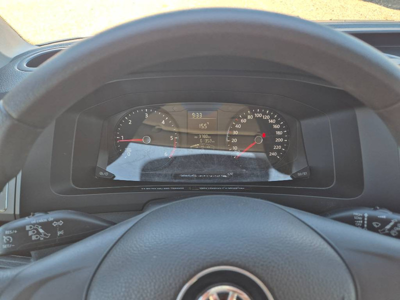 Легковой автомобиль Volkswagen Transporter 2,0 TDi 102 Kombi lang 4d 9 prs: фото 7