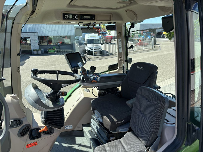 Fendt 724 S4 Profi Plus - Трактор: фото 5 Fendt 724 S4 Profi Plus - Трактор: фото 5