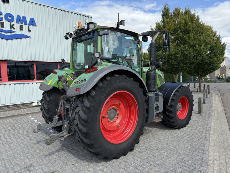 Fendt 724 S4 Profiplus - Трактор: фото 3 Fendt 724 S4 Profiplus - Трактор: фото 3