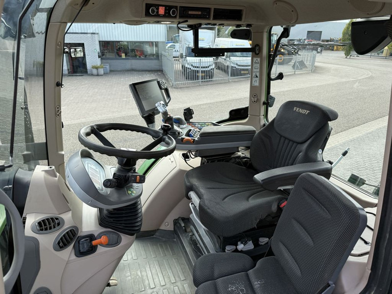 Fendt 724 S4 Profiplus - Трактор: фото 5 Fendt 724 S4 Profiplus - Трактор: фото 5