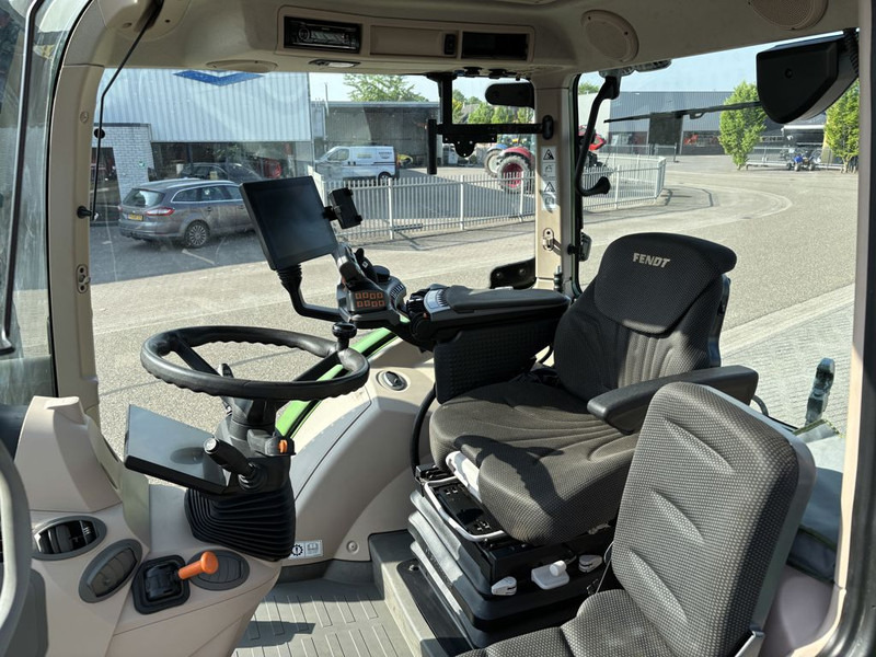 Fendt 724 Vario Profi Plus GEN 6 - Трактор: фото 5 Fendt 724 Vario Profi Plus GEN 6 - Трактор: фото 5