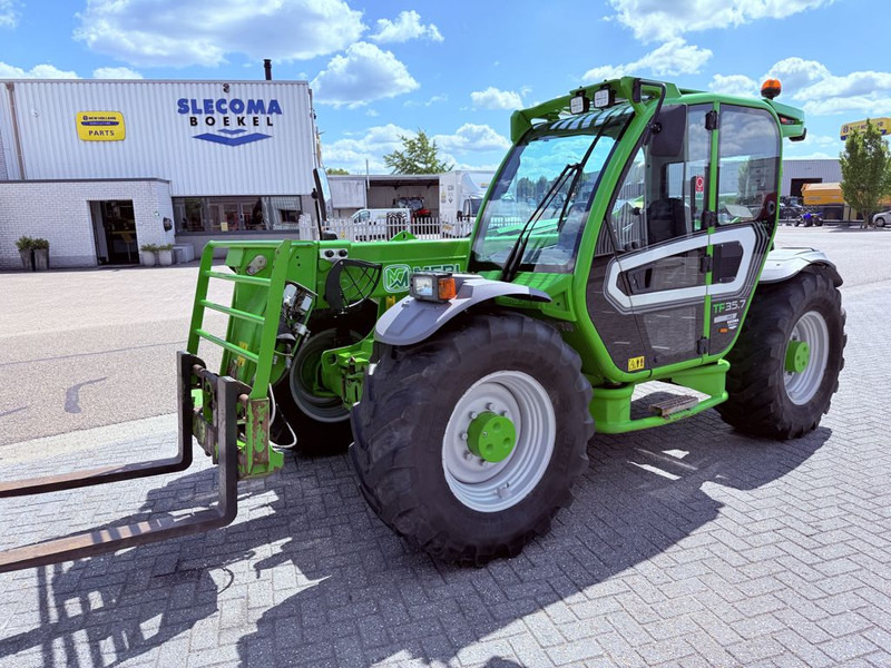 Merlo TF35.7-140 Telehandler - Телескопический погрузчик: фото 1 Merlo TF35.7-140 Telehandler - Телескопический погрузчик: фото 1