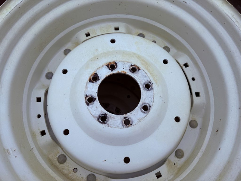 Mitas 420/70R30 & 300/70R20 Compl wheel - Шины и диски: фото 2 Mitas 420/70R30 & 300/70R20 Compl wheel - Шины и диски: фото 2