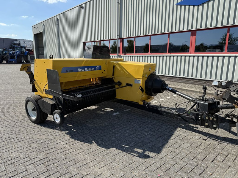 New Holland BC5060 Mini Balenpers - Пресс-подборщик тюковый: фото 4 New Holland BC5060 Mini Balenpers - Пресс-подборщик тюковый: фото 4