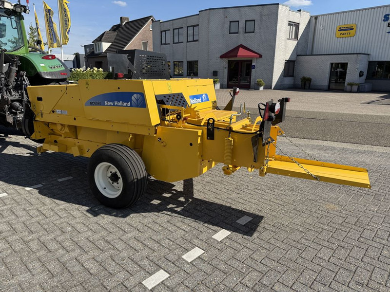 New Holland BC5060 Mini Balenpers - Пресс-подборщик тюковый: фото 2 New Holland BC5060 Mini Balenpers - Пресс-подборщик тюковый: фото 2