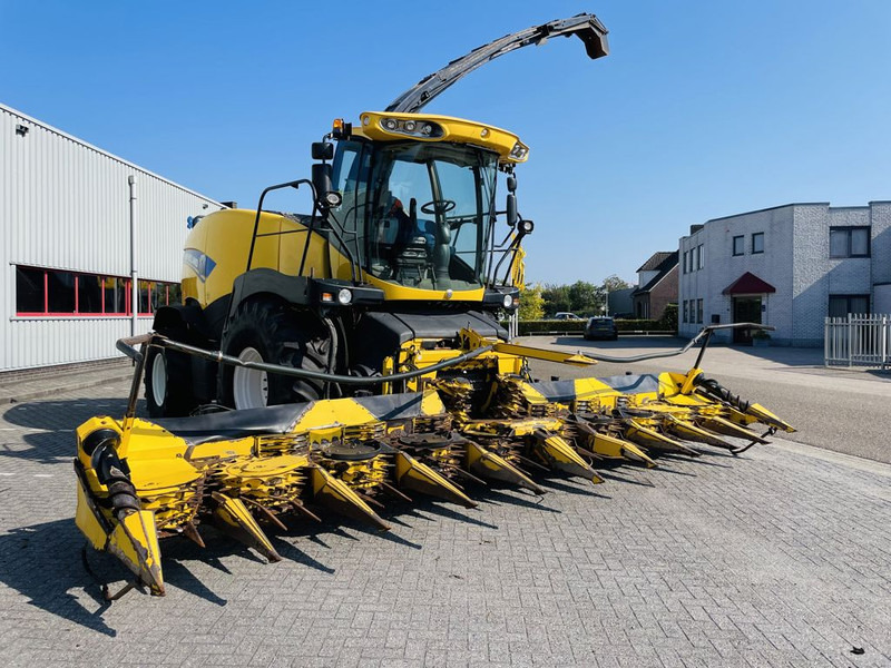 New Holland FR700 Forage Harvester 10 Row header - Кормоуборочный комбайн: фото 2 New Holland FR700 Forage Harvester 10 Row header - Кормоуборочный комбайн: фото 2