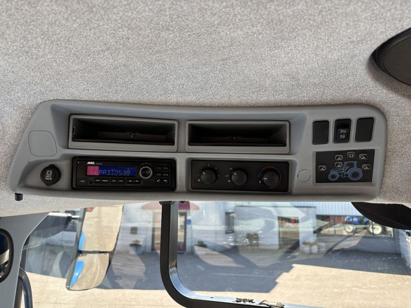 Трактор New Holland T7.245 Auto Command MY18: фото 15 Трактор New Holland T7.245 Auto Command MY18: фото 15