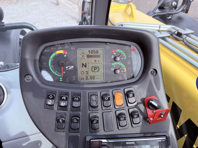 Телескопический погрузчик New Holland TH6.36 PLUS: фото 7 Телескопический погрузчик New Holland TH6.36 PLUS: фото 7