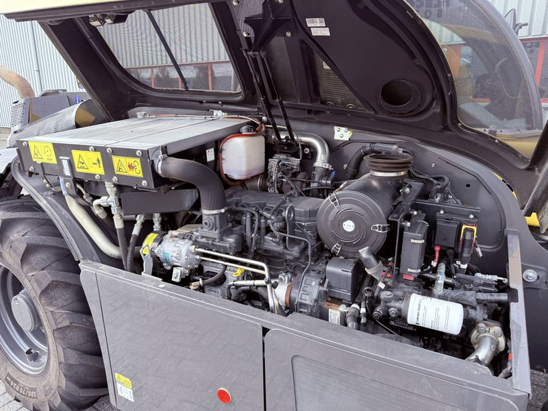 Телескопический погрузчик New Holland TH6.36 PLUS: фото 11 Телескопический погрузчик New Holland TH6.36 PLUS: фото 11