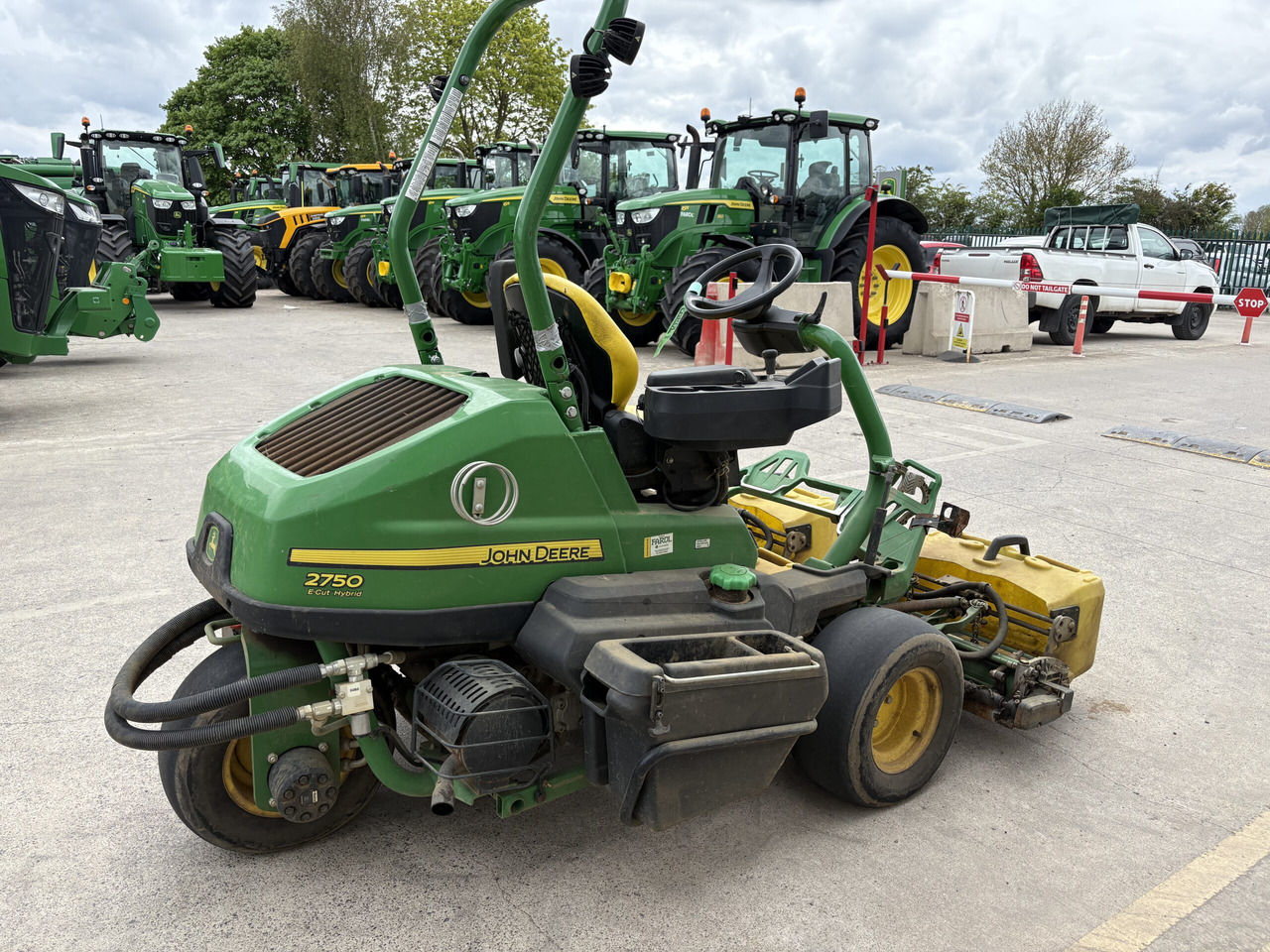 John Deere 2750E Triplex - Газонокосилка: фото 2 John Deere 2750E Triplex - Газонокосилка: фото 2