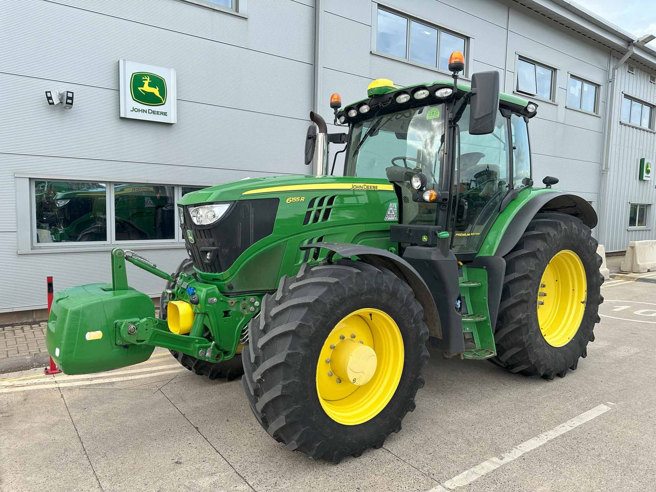 John Deere 6155R - Трактор: фото 1 John Deere 6155R - Трактор: фото 1