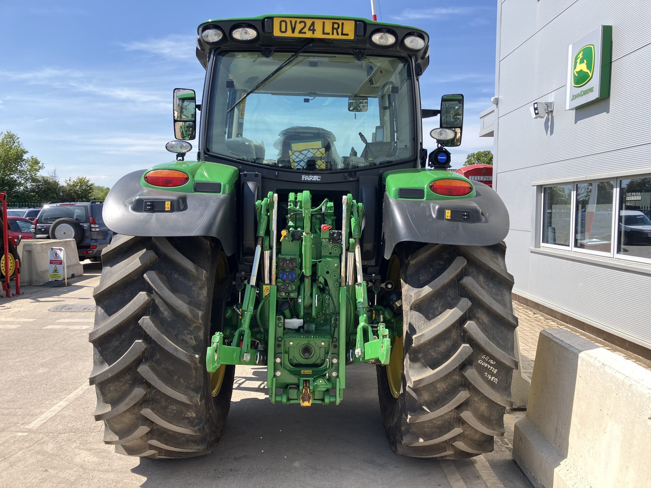 John Deere 6R 150 - Трактор: фото 4 John Deere 6R 150 - Трактор: фото 4