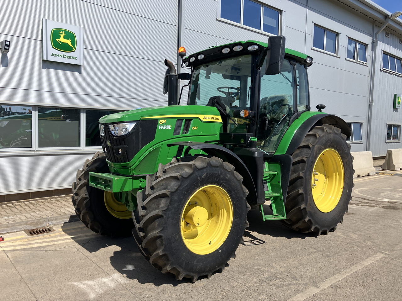 John Deere 6R 150 - Трактор: фото 1 John Deere 6R 150 - Трактор: фото 1