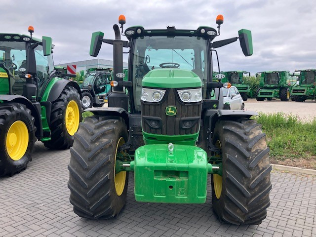 John Deere 6R 155 - Трактор: фото 2 John Deere 6R 155 - Трактор: фото 2