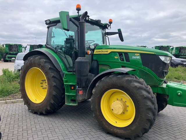 John Deere 6R 155 - Трактор: фото 5 John Deere 6R 155 - Трактор: фото 5
