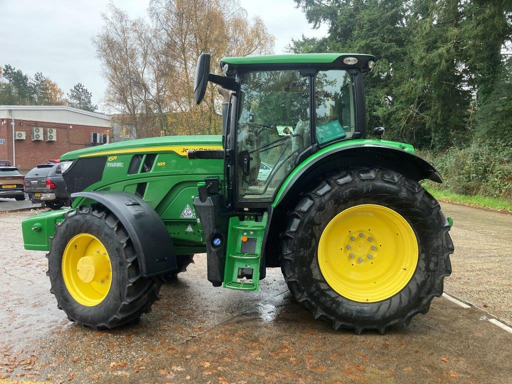 John Deere 6R 185 - Трактор: фото 1 John Deere 6R 185 - Трактор: фото 1