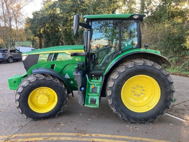 John Deere 6R 185 - Трактор: фото 1 John Deere 6R 185 - Трактор: фото 1