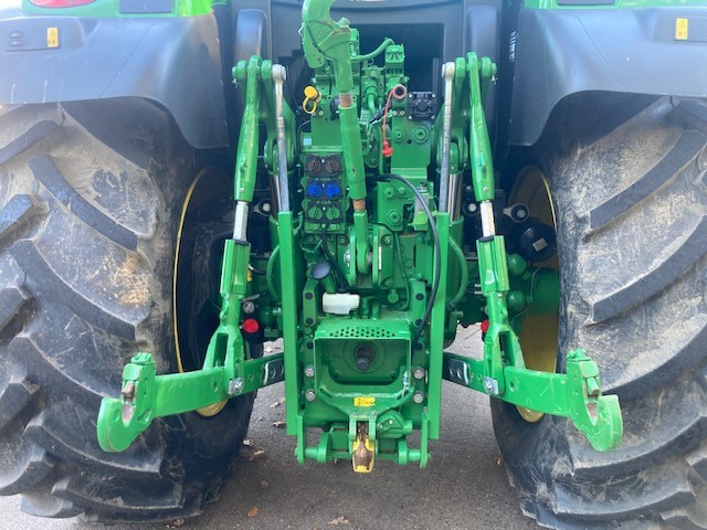 John Deere 6R 185 - Трактор: фото 5 John Deere 6R 185 - Трактор: фото 5