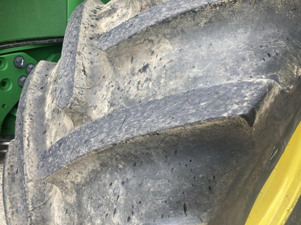 Трактор John Deere 6R 215: фото 13