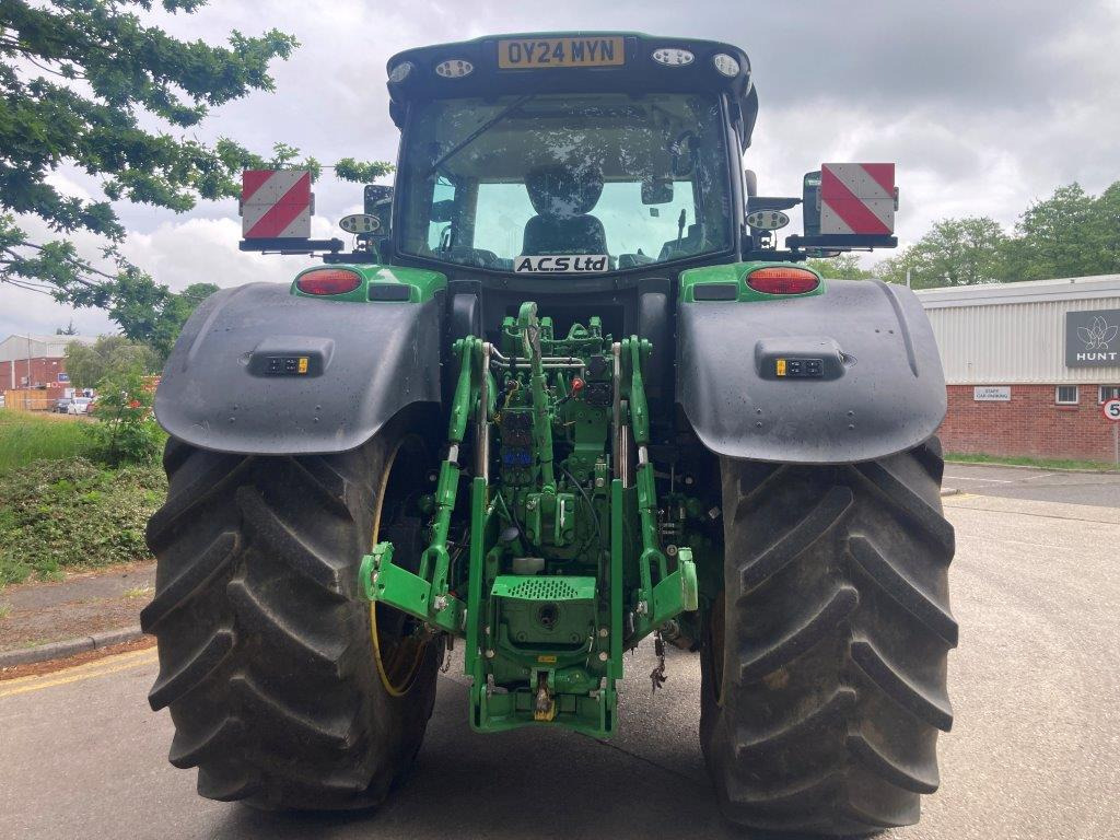 Трактор John Deere 6R 215: фото 10