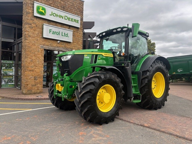 John Deere 6R 215 - Трактор: фото 1 John Deere 6R 215 - Трактор: фото 1