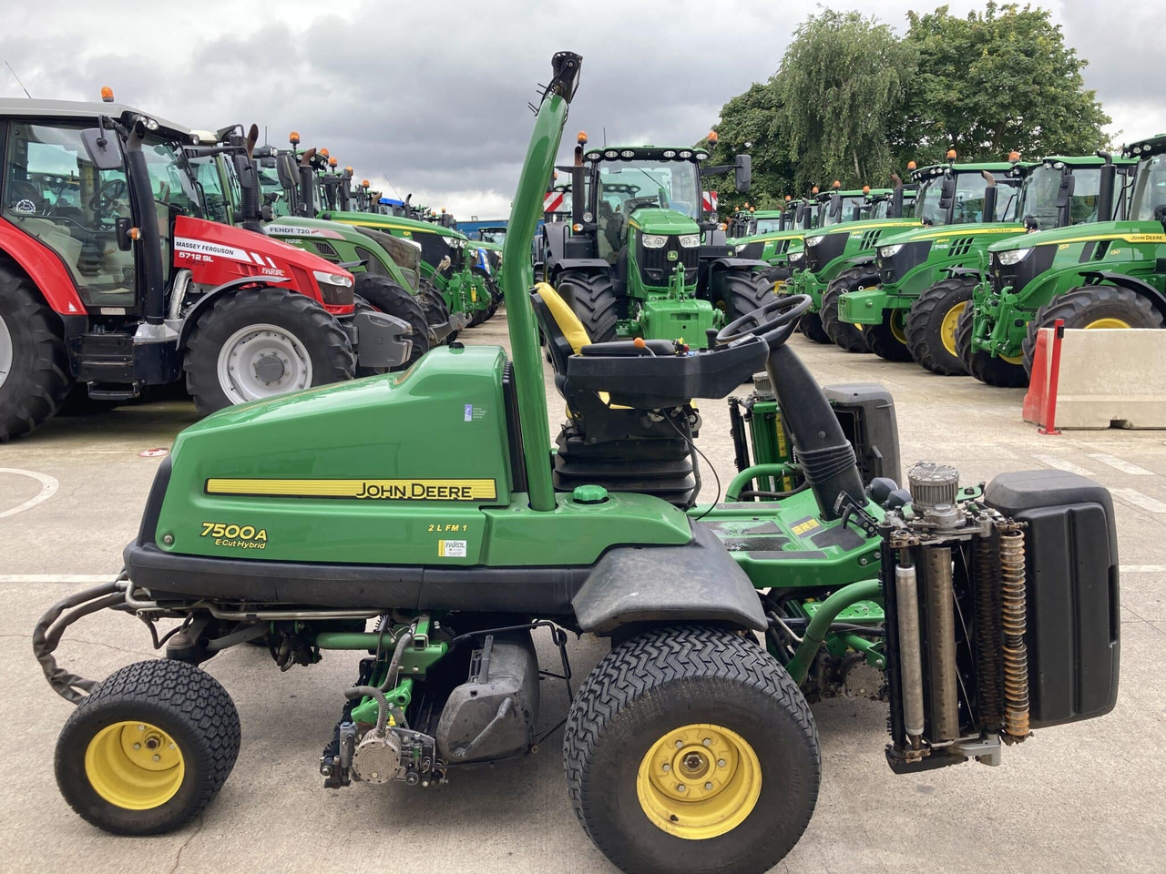 John Deere 7500AE light weight fairway mower в лизинг John Deere 7500AE light weight fairway mower: фото 6