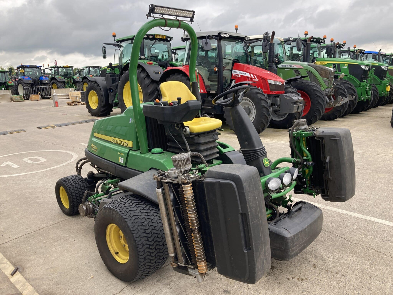 John Deere 7500AE light weight fairway mower в лизинг John Deere 7500AE light weight fairway mower: фото 7