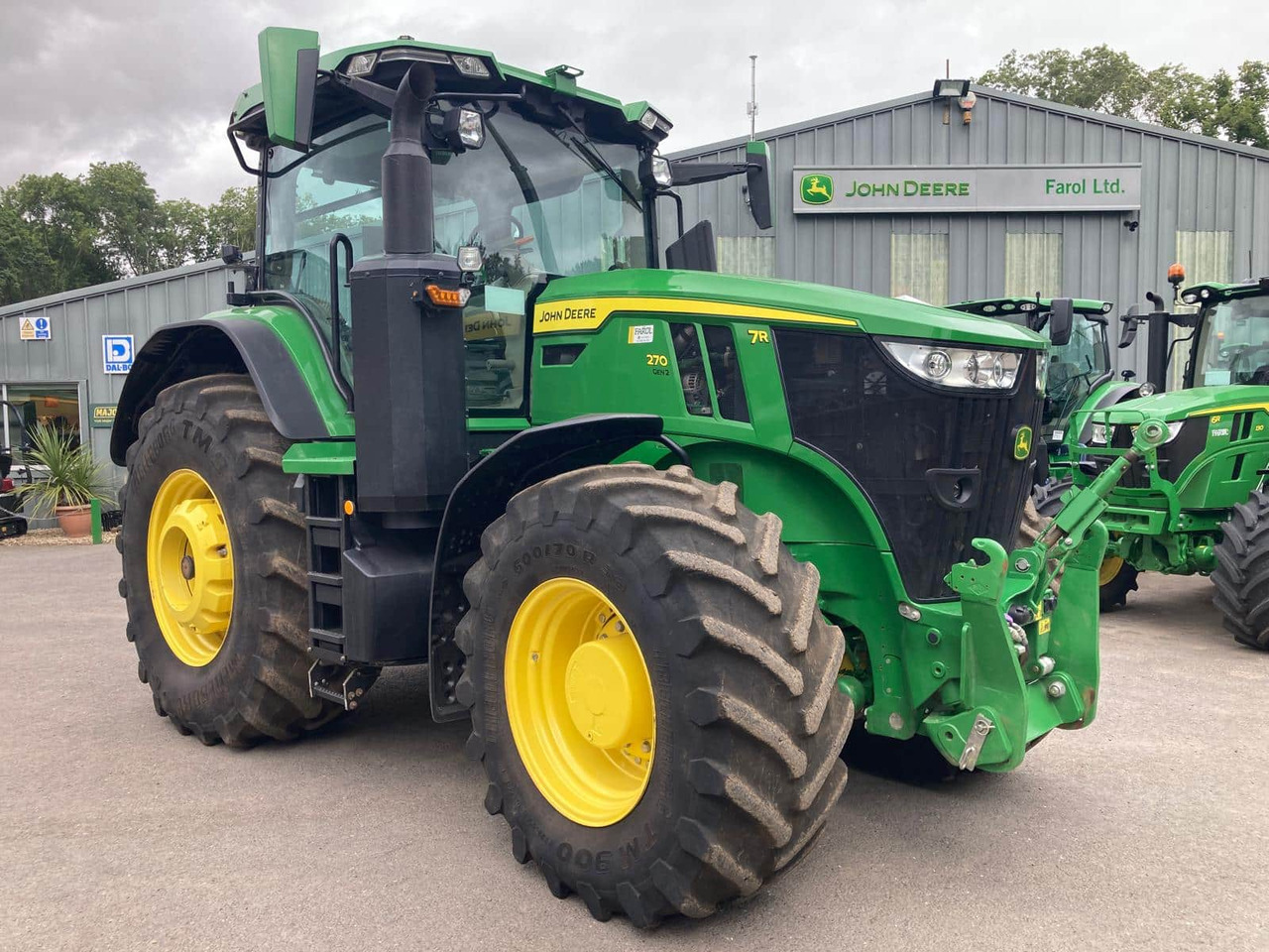 John Deere 7R 270 - Трактор: фото 1 John Deere 7R 270 - Трактор: фото 1