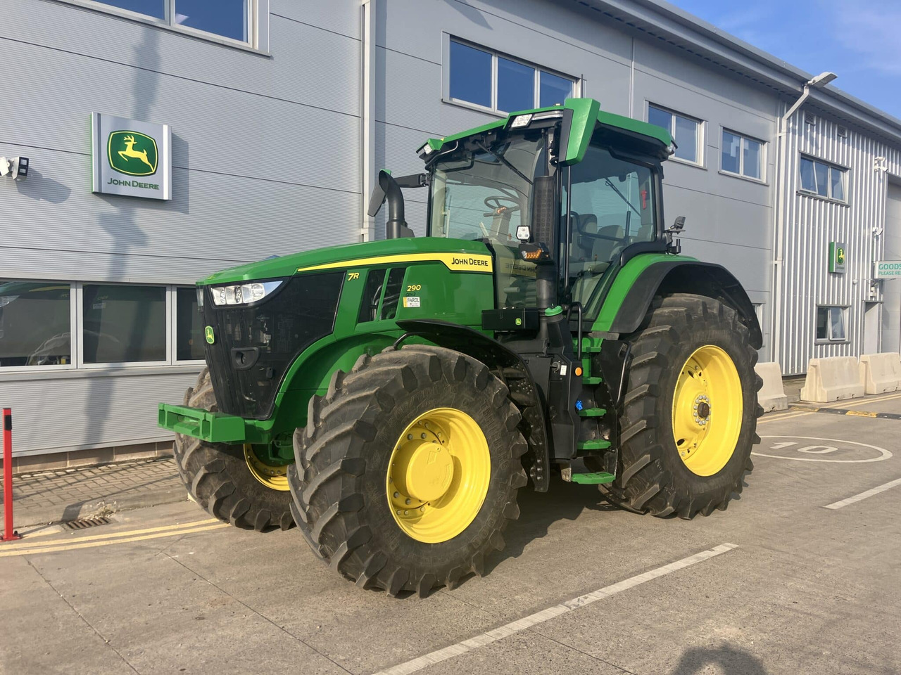 John Deere 7R 290 - Трактор: фото 1 John Deere 7R 290 - Трактор: фото 1